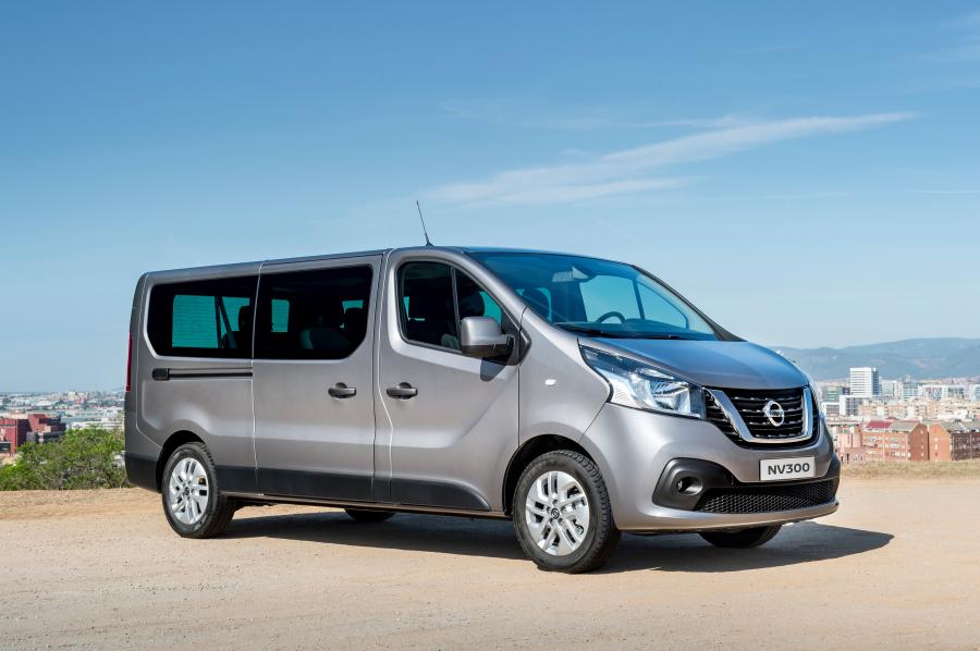  Nissan NV300 Combi 2016 года  (фото 1 из 32)